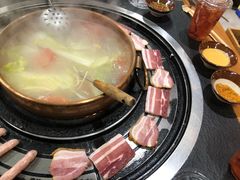-阿山卓·野生菌火锅·纳西火塘烤肉