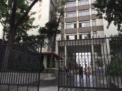 校门-北京师范大学附属中学