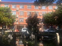 -上海外国语大学(虹口校区)