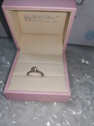 -威德钻石-克拉钻大本营(南京东路店)