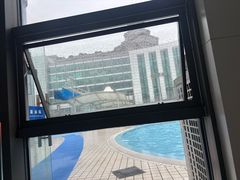 -包玉刚游泳场(黄龙恒励大厦店)