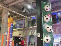 -嗨翻Hi-Fun竞技主题乐园·蹦床亲子生日轰趴(国光1937店)