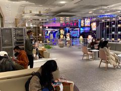 大堂-奈雪的茶(湖滨银泰in77C区PRO店)