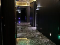 -尚善若水·汤泉·SPA·沐足(东方渔人码头店)