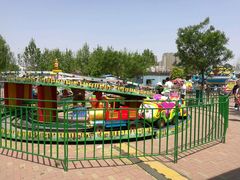 -万源龙顺度假庄园生态观光园