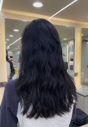 -十六番发型师事务所