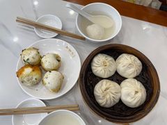-老西白点心店