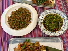 -香巴拉云南餐厅(华莱坞店)