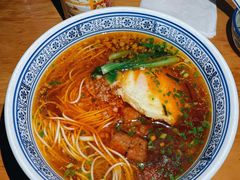 辣肉面-沪西老弄堂面馆(定西路店)