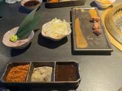 -铭牛烧肉·和牛海鲜自助(高新月牙湖店)