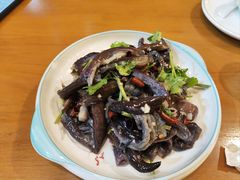 -鹤乡东北菜(崮山路店)