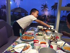 -水桶王国主题餐厅·聚会·生日派对·亲子活动·家庭套餐(亚龙湾希尔顿店)