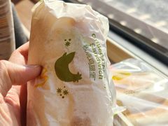 -麦当劳(上海虹桥站30B检票口楼上)