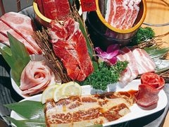 -青瓦炭韩潮烤肉(花园道店)