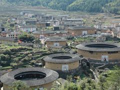 -初溪土楼群