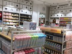 -名创优品(山东青岛市新业广场店)