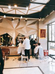 -PE SALON