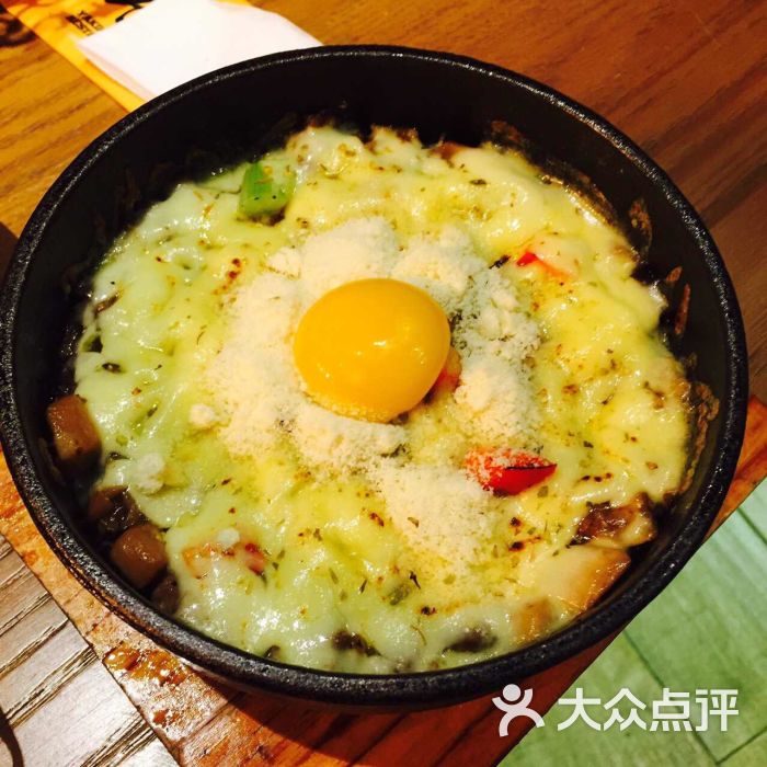 牛肉芝士石锅拌饭