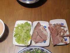 -吾穆勒蓬灰牛肉面·清真(北滨河中路店)