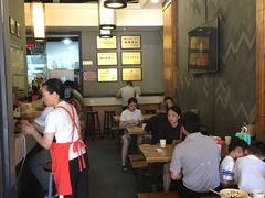 大堂-秦云老太婆摊摊面(全国总店)