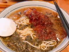 葱烤大排汤面-阿莉餐厅(枣阳路店)