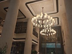 -浅深(世茂滨江精品店)