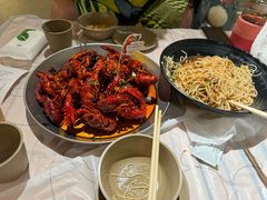 -巴厘龙虾·榜首油焖大虾(音乐学院·沿江酒馆店)