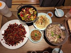-肖四女乐山跷脚牛肉(滨江天街店)