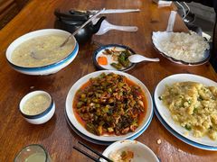 -四方小吃·白族庭院餐厅