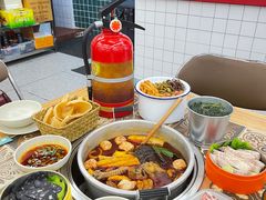 餐具摆设-顶上头·螺蛳火锅(五一新村店)