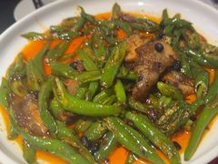 -万重锦·人文川菜馆(骡马市店)