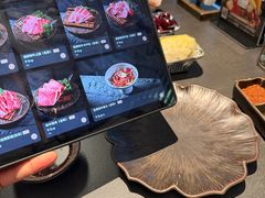 -铭牛烧肉·和牛海鲜自助(高新月牙湖店)