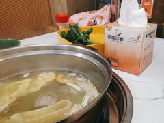 -润园四季椰子鸡火锅(卓越INTOWN店)