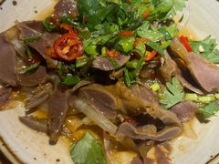 -枝魯枝魯自助料理