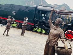 -百里峡七彩艺术小镇