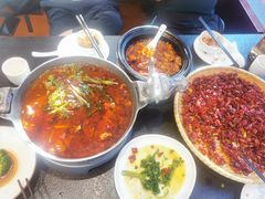 -万重锦·人文川菜馆(骡马市店)