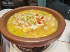 -阿瓦山寨·湘菜现炒·剁椒鱼头王(咸阳总店)