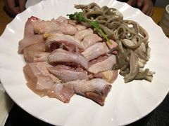 -洪氏嗨捞·广东猪肚鸡·椰子鸡火锅(西咸万象城店)