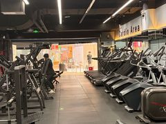 -VLines耀能运动24小时·月付制健身(京广桥店)