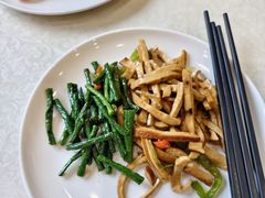 -伏尔加庄园米尼阿久尔餐厅