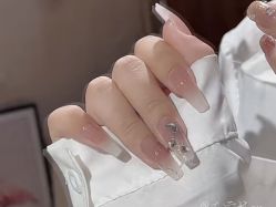 -悦指间美甲美睫