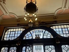 -Majestic Café