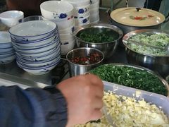 -珀玉莲花白米线店