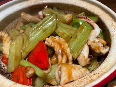 西芹啫鱿鱼-鹊玥·粤菜小馆(汇智国际商业中心店)
