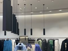 -URBAN REVIVO(上海中庚漫游城店)