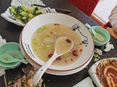 -撒拉人家.酸菜牦牛肉火锅