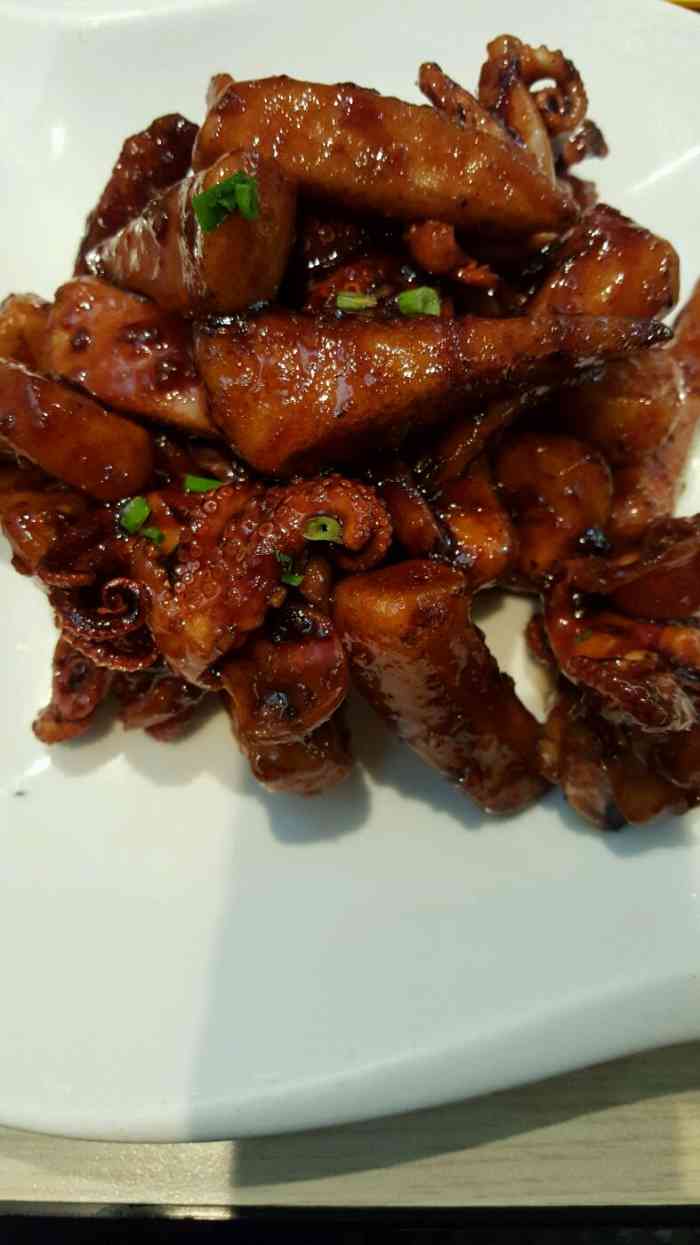 鸭王食府(南京路店)-"位置比较难找 从一个小吃店进去到b1 穿.