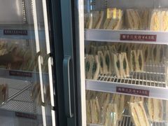 -皇朝西饼(建设店)