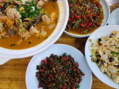 小炒黄牛肉-湘聚南县土菜馆(龙山二路店)