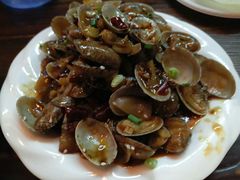 -亮亮烧烤(万松园店)